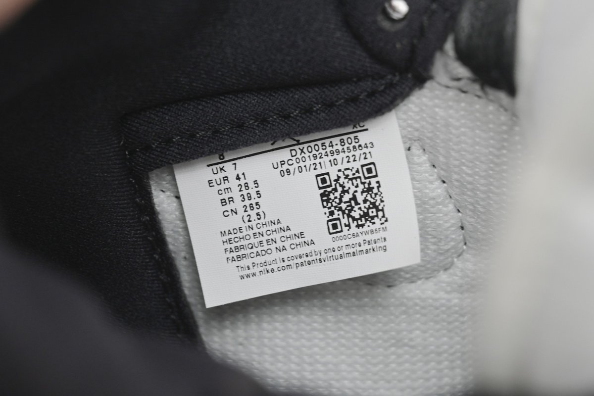 Air  Jordan 1 Retro High OG Skyline DX0054-805 - Image 8