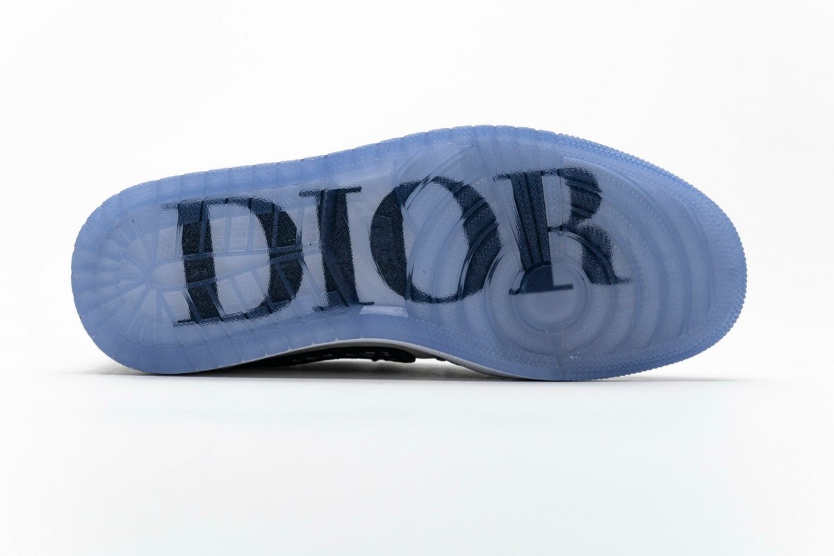Air Jordan 1 Retro Low Dior CN8608-002 - Image 13