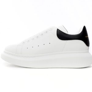 Alexander McQueen Sneaker Dlack Skin