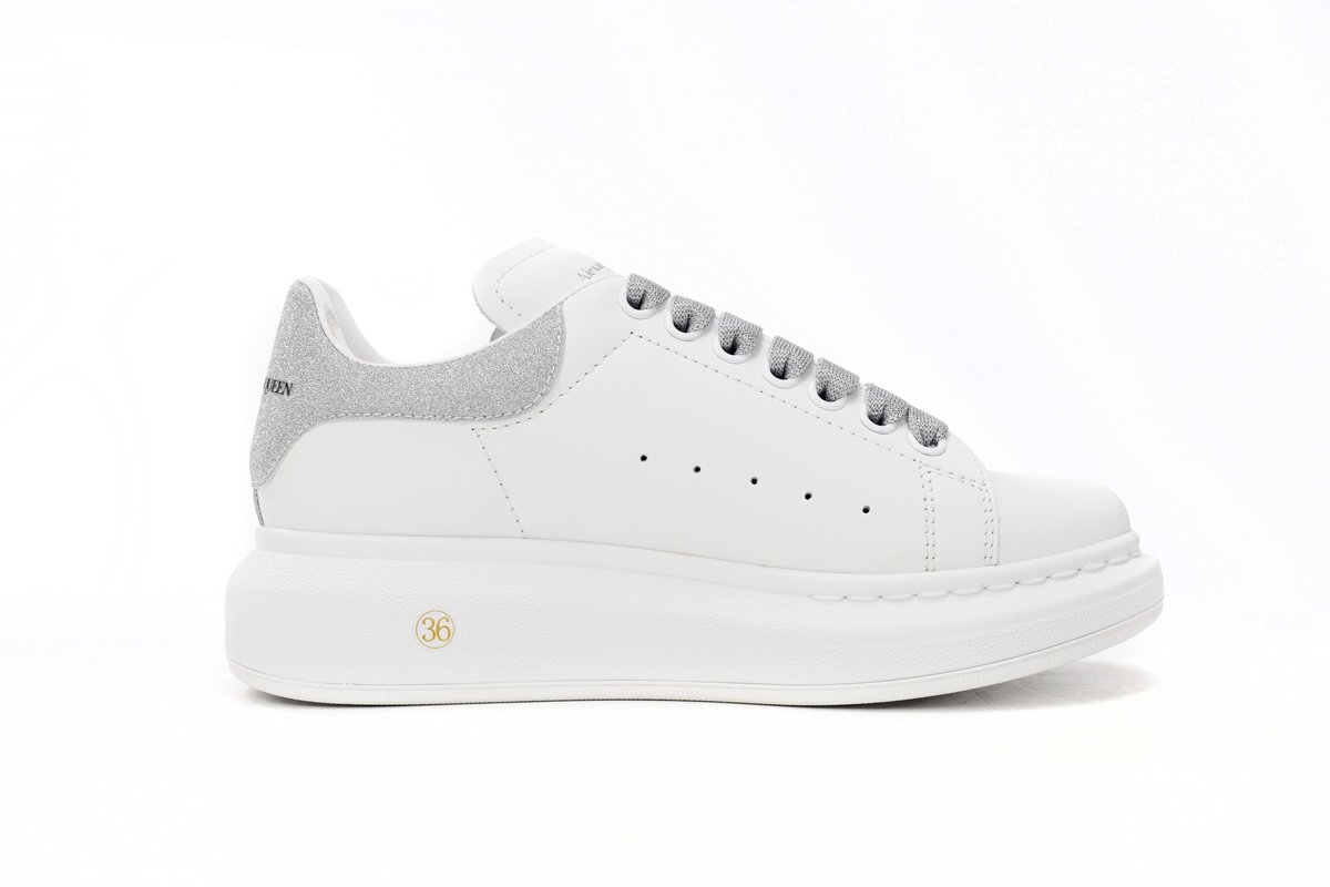 Alexander McQueen Sneaker Loose Drilling - Image 3