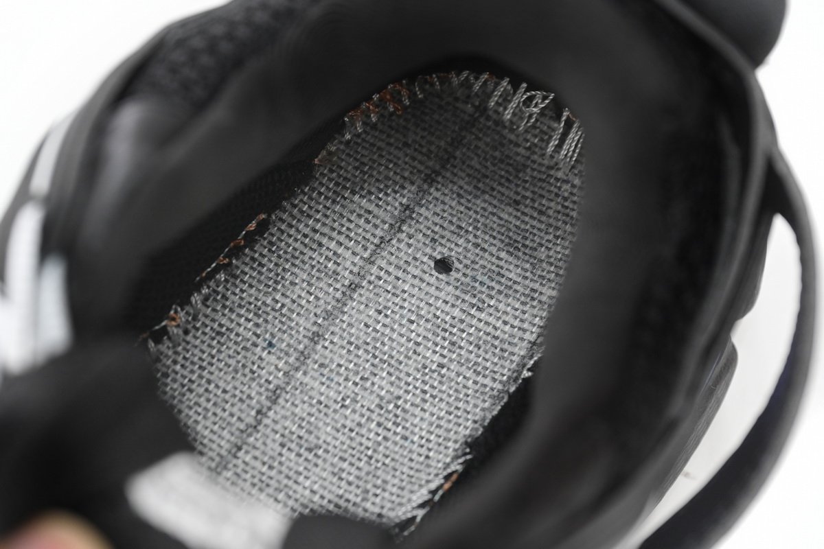 Balenciaga LED Black And White 542023 W1GB1 2045 - Image 5