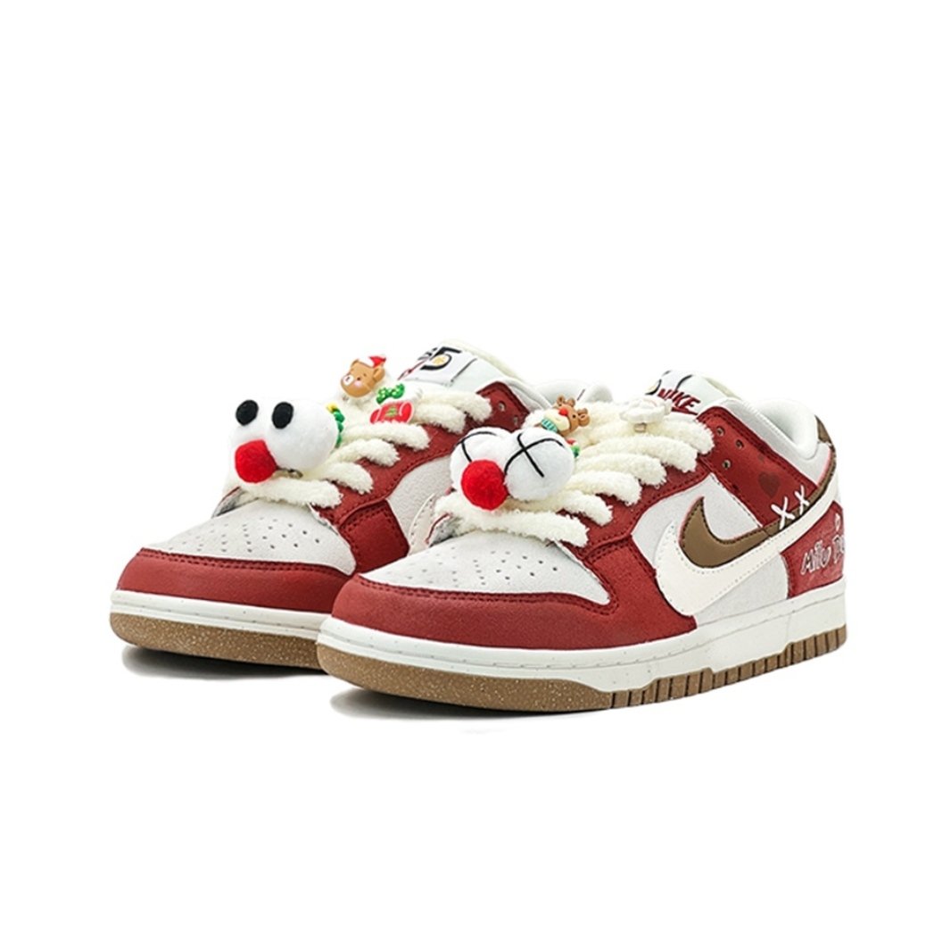 Nike Dunk Low SE TeamS-Christmas elk SBOX - Image 4