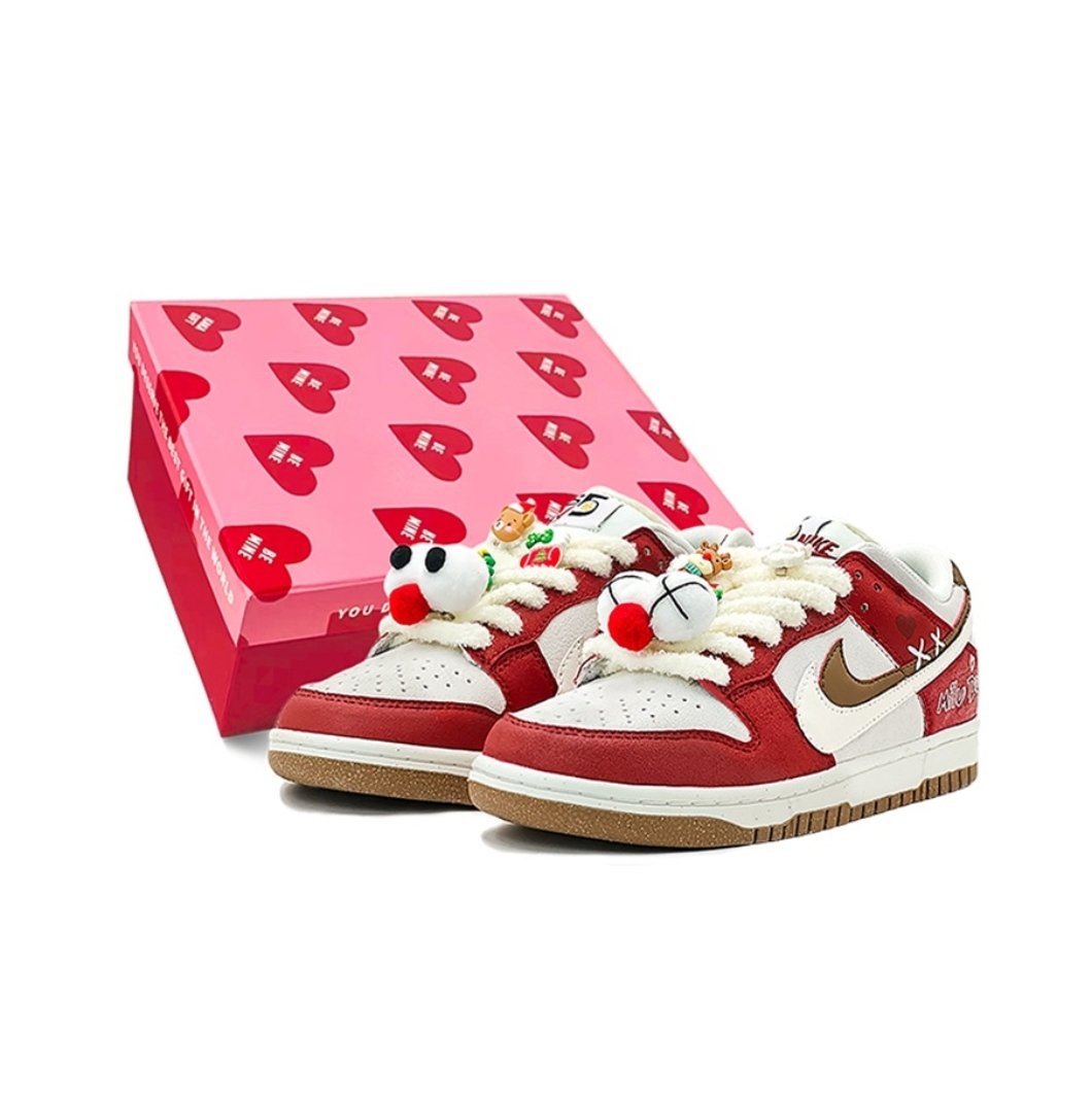 Nike Dunk Low SE TeamS-Christmas elk SBOX - Image 2
