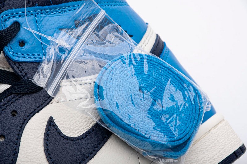 Air Jordan 1 Retro High Obsidian UNC 555088-140 - Image 8