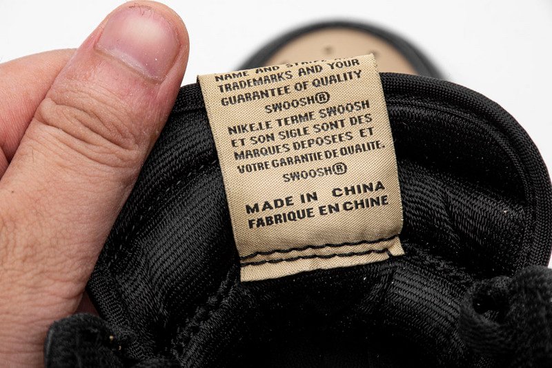 Air Jordan 1 Retro High NRG Patent Gold Toe 861428-007 - Image 8