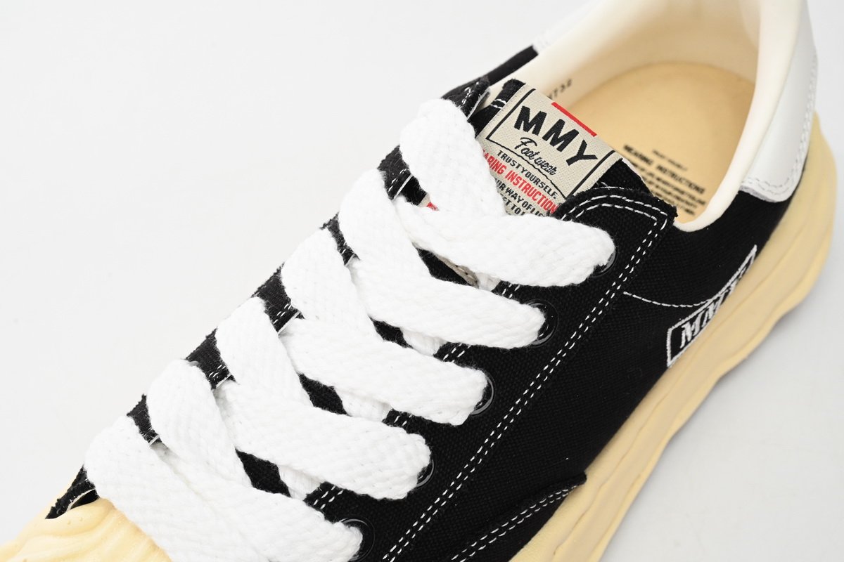 Mihara Yasuhiro Black And White Characters NO.784 - Image 8