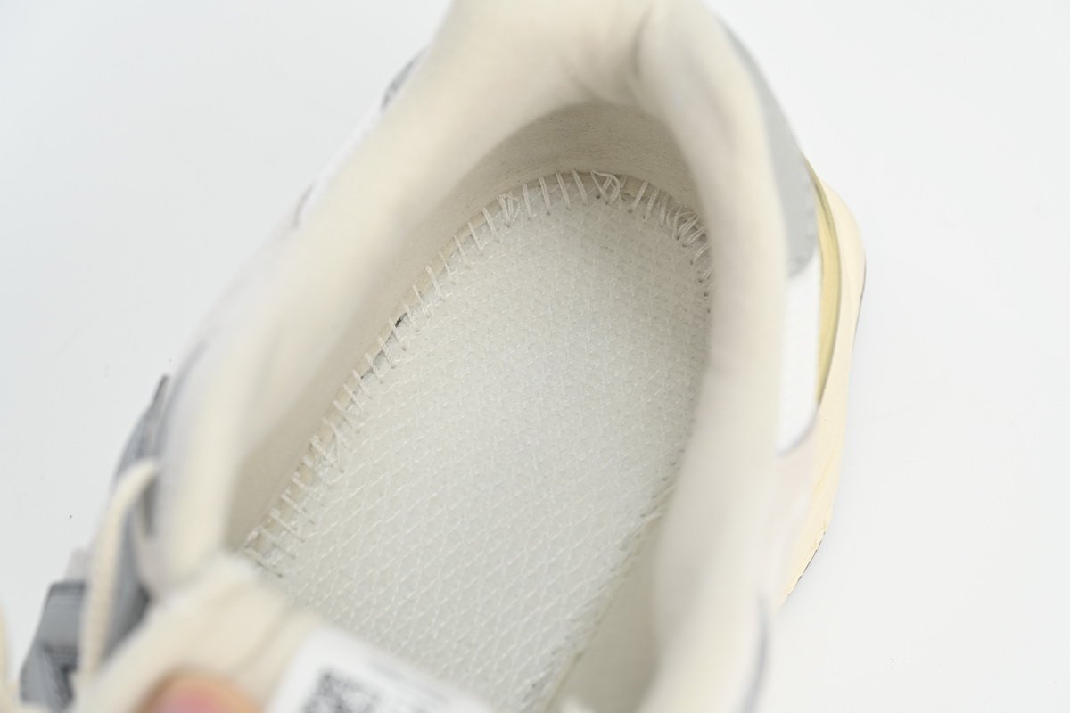 New Balance 9060 Pale U9060ECA - Image 5