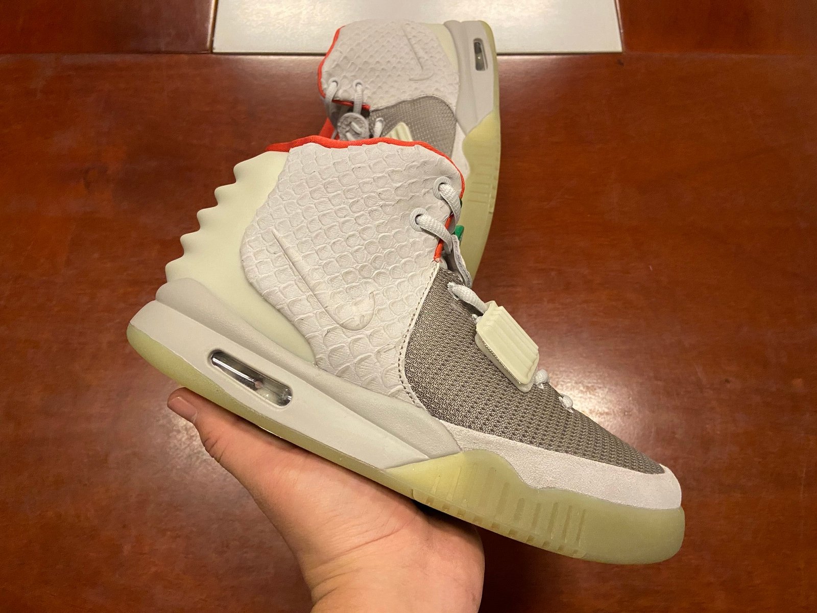 Nike Air Yeezy 2 NRG Pure Platinum 508214-010 - Image 2