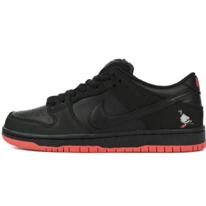 Nike Dunk SB Low Black Pigeon 883232-008