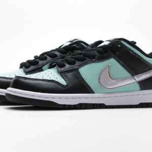 Nike Dunk SB Low Diamond Supply Co. Aqua Blue 304292-402