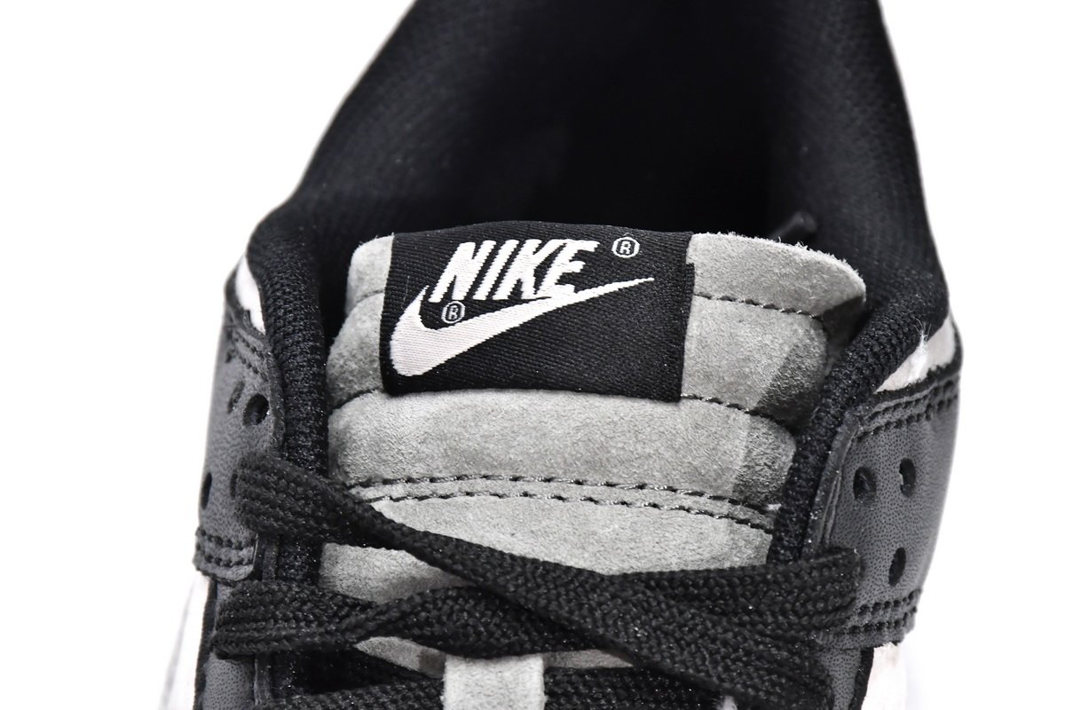 Otomo Katsuhiro x Nike SB Dunk Low Steamboy OST LP3445-001 - Image 5