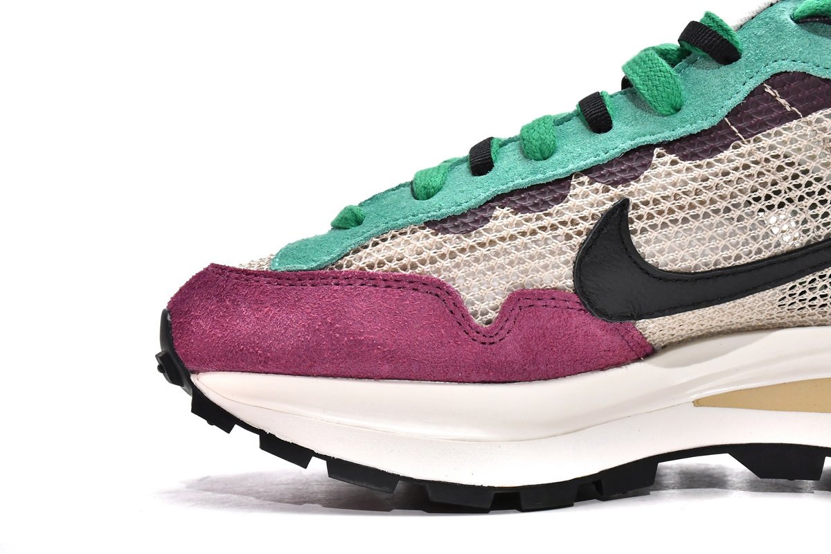 Sacai x Nike Pegasua Vaporfly String Black Villain Red DD3035-200 - Image 13