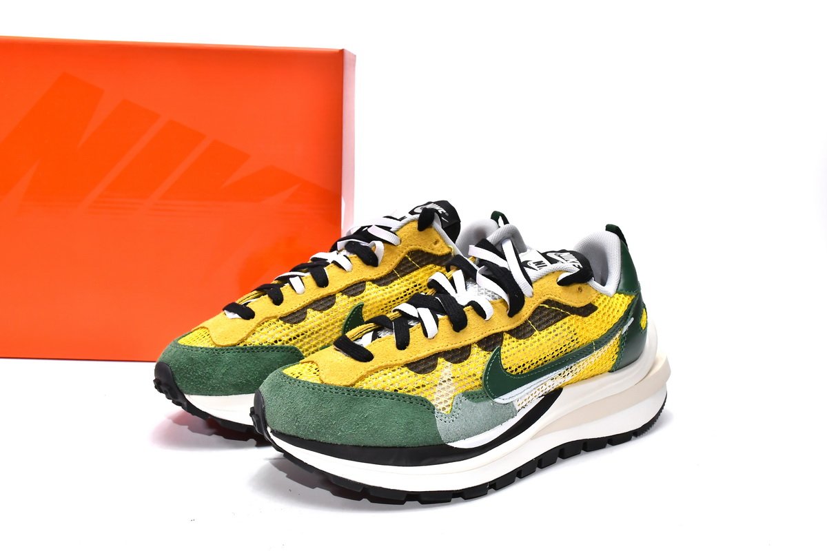 Sacai x Nike Pegasua Vaporfly Yellow Green CV1363-700 - Image 2