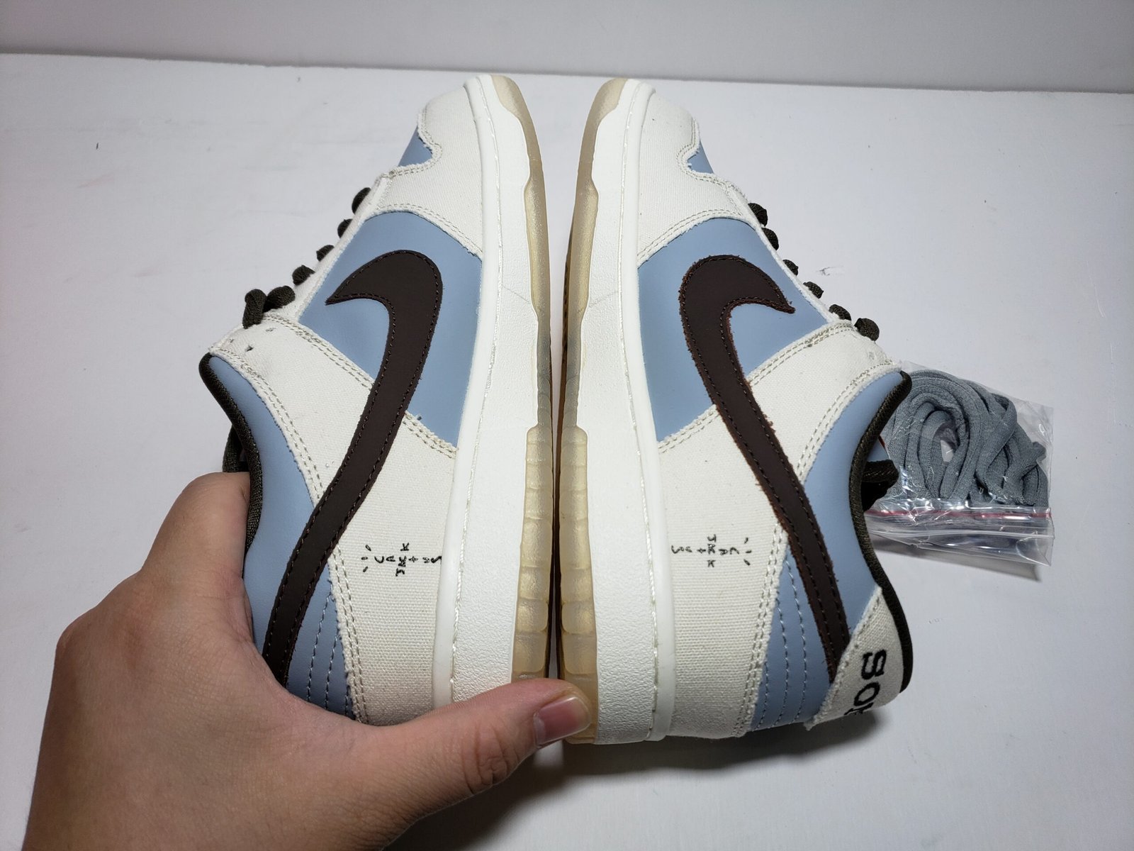 Travis Scott x PlayStation x Nike Dunk Low SP  CU1726-400 - Image 5