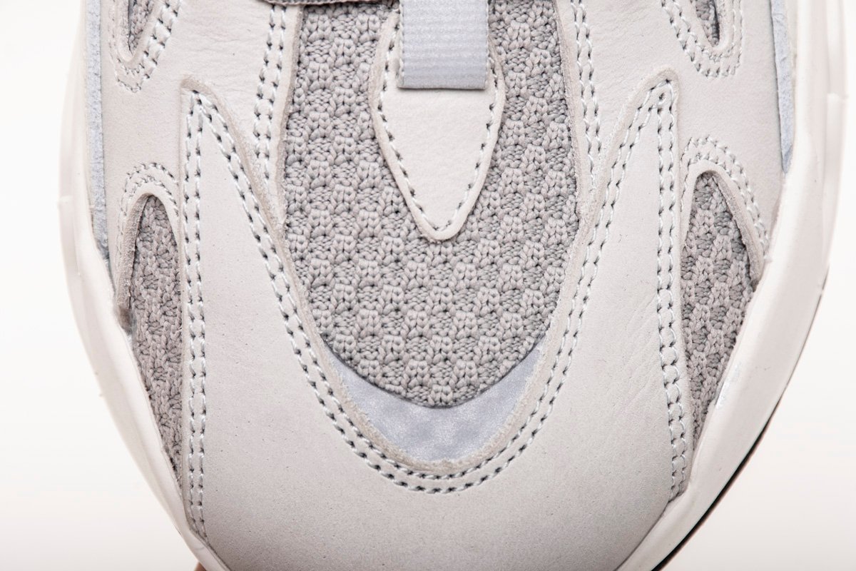 Yeezy Boost 700 V2 “Static” EF2829 - Image 5